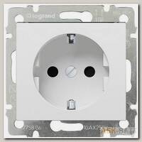 Розетка силовая Legrand Valena Classic 2K+3 с защитными шторками, белая 774222